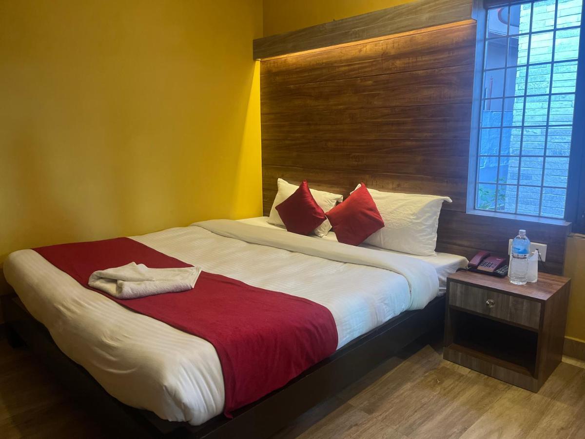 The North Face Inn Pokhara Esterno foto