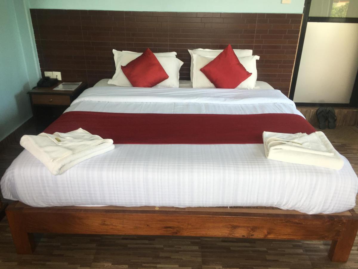 The North Face Inn Pokhara Esterno foto